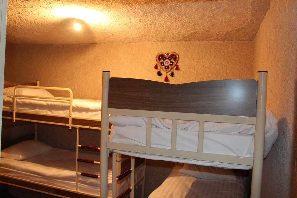 Stay In Peace Cave Hostel Göreme Exteriör bild