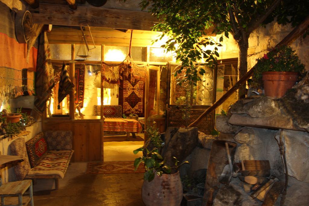 Stay In Peace Cave Hostel Göreme Exteriör bild