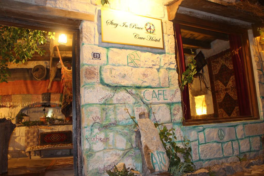 Stay In Peace Cave Hostel Göreme Exteriör bild