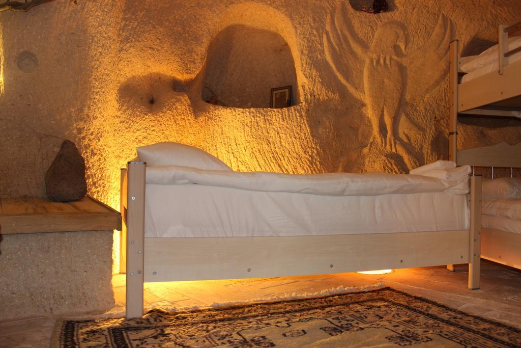 Stay In Peace Cave Hostel Göreme Rum bild