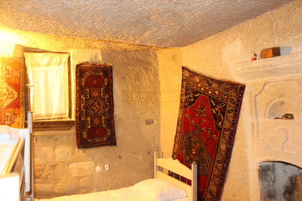 Stay In Peace Cave Hostel Göreme Rum bild