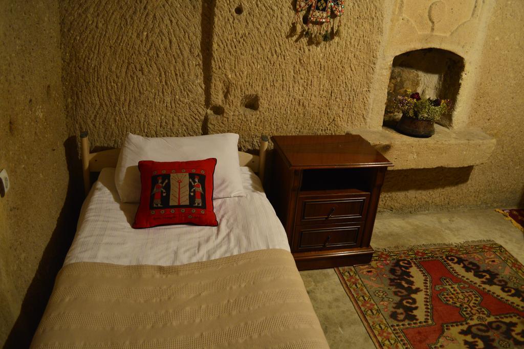 Stay In Peace Cave Hostel Göreme Exteriör bild